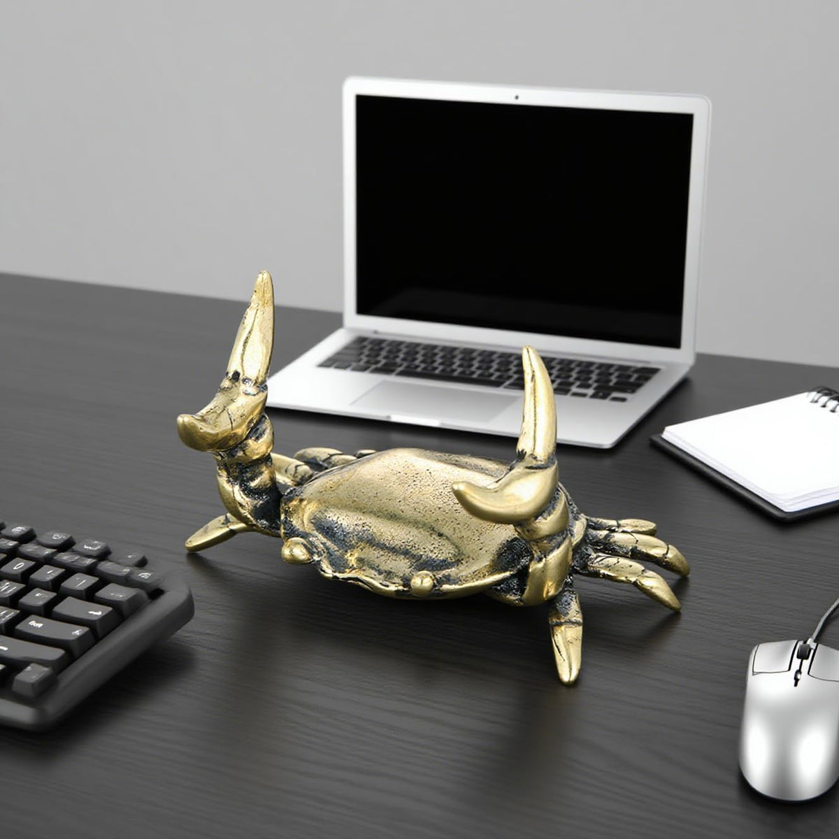 Crab Pen Holder,Brass Crabs Figurine,Funny Weightlifting Crabs Desk Pen Stand