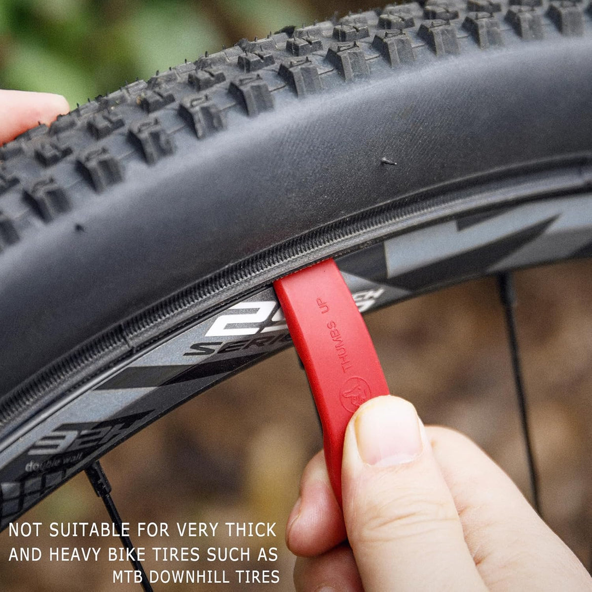 CO2 Inflator with Tire Levers - Presta & Schrader Valve Compatible